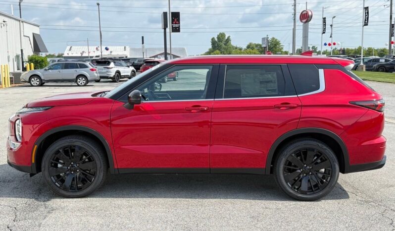 
 Mitsubishi Outlander full									