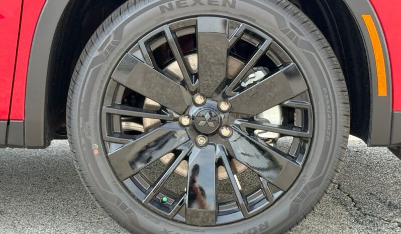 
 Mitsubishi Outlander full									