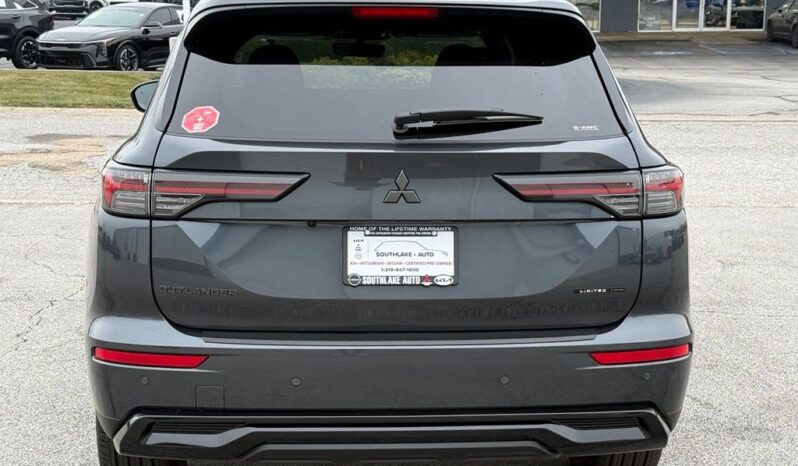 
 Mitsubishi Outlander full									