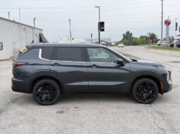 
 Mitsubishi Outlander full									