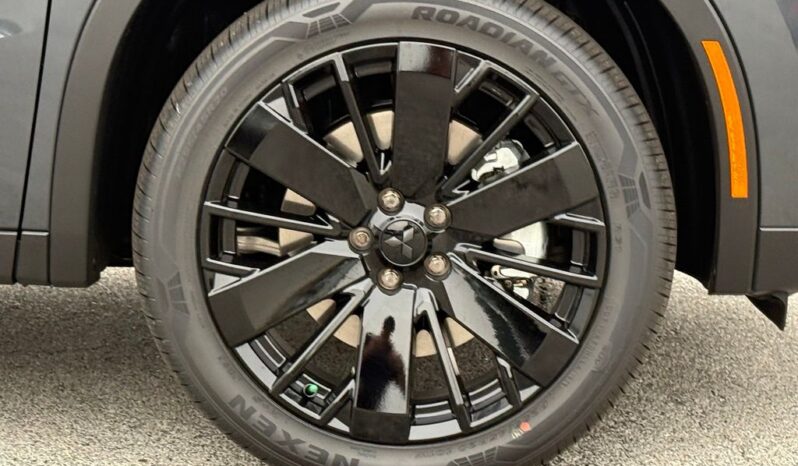 
 Mitsubishi Outlander full									