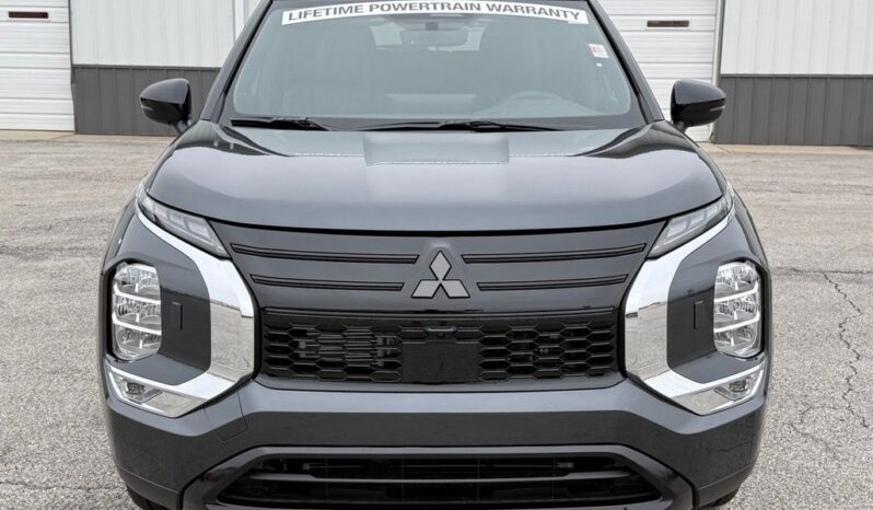 
 Mitsubishi Outlander full									