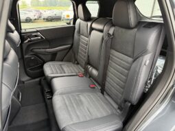 
 Mitsubishi Outlander full									