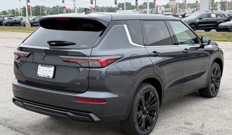 
 Mitsubishi Outlander full									