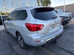Nissan Pathfinder full