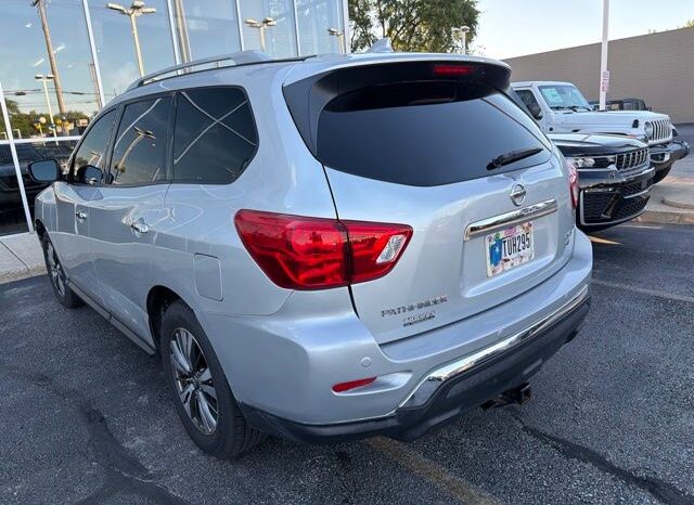 
 Nissan Pathfinder full									