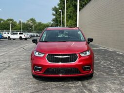 
 Chrysler Pacifica full									