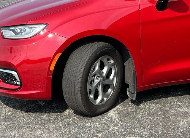 
 Chrysler Pacifica full									