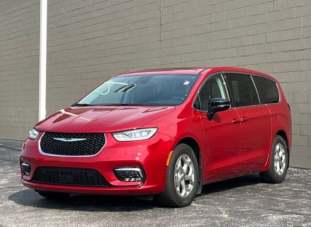 
 Chrysler Pacifica full									