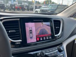 
 Chrysler Pacifica full									