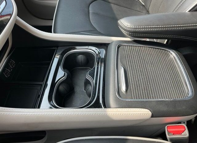 
 Chrysler Pacifica full									