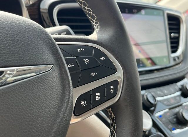 
 Chrysler Pacifica full									