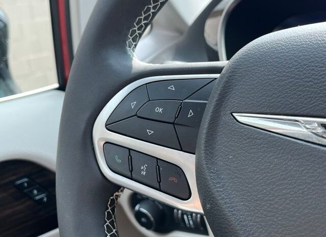 
 Chrysler Pacifica full									