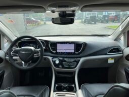 
 Chrysler Pacifica full									