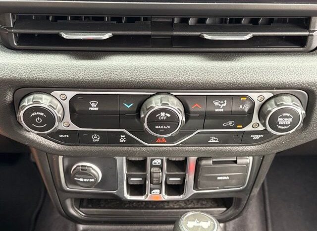 
 Jeep Wrangler full									