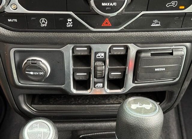 
 Jeep Wrangler full									