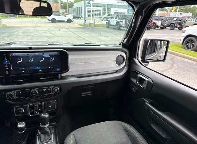 
 Jeep Wrangler full									