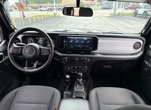 
 Jeep Wrangler full									