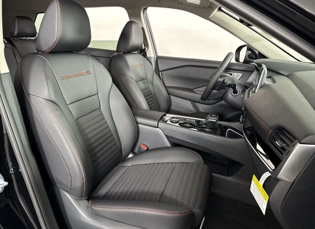 
 Nissan Rogue full									