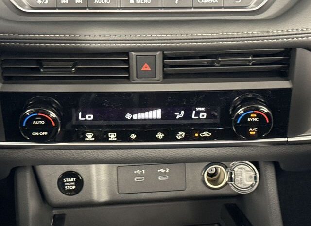 
 Nissan Rogue full									