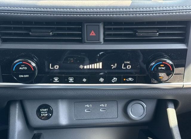 
 Nissan Rogue full									