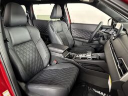 
 Nissan Rogue Plug-In Hybrid full									