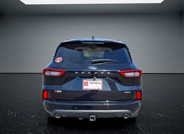 
 Ford Escape Hybrid full									