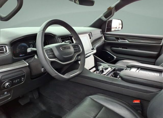 
 Jeep Wagoneer full									