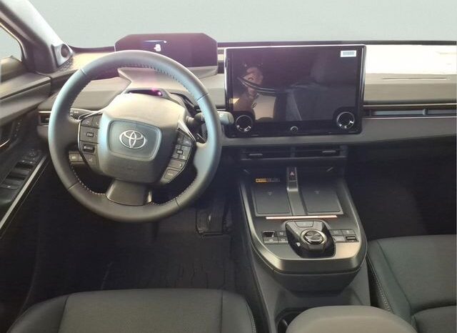 
								Toyota bZ Woodland full									