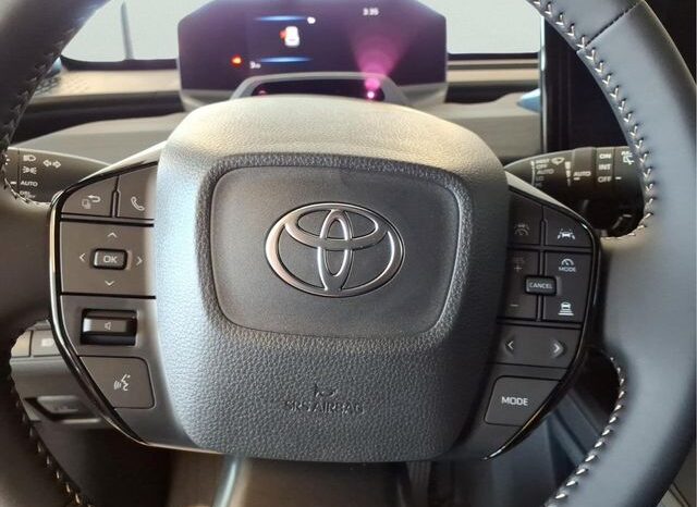 
								Toyota bZ Woodland full									