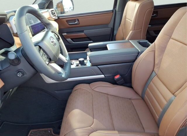 
 Toyota Sequoia full									