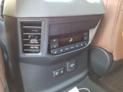 Toyota Sequoia full