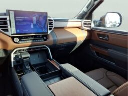Toyota Sequoia full