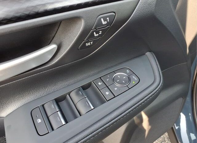 
 Toyota Grand Highlander Hybrid full									