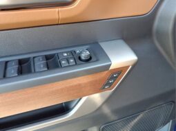 
 Toyota Tundra Hybrid full									