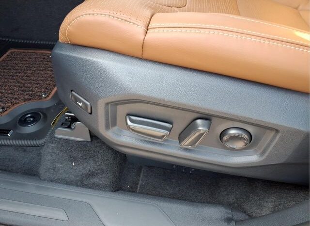 
 Toyota Tundra Hybrid full									