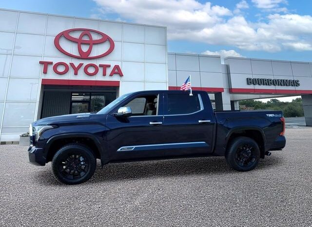 
 Toyota Tundra Hybrid full									