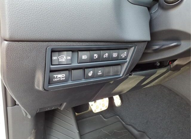 
 Toyota Sequoia full									