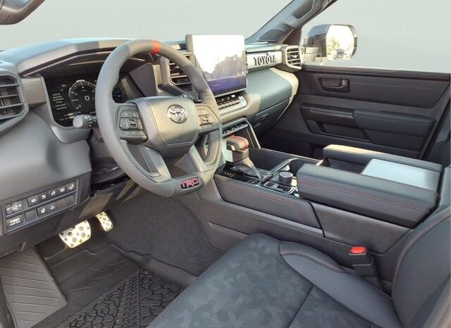 
 Toyota Sequoia full									