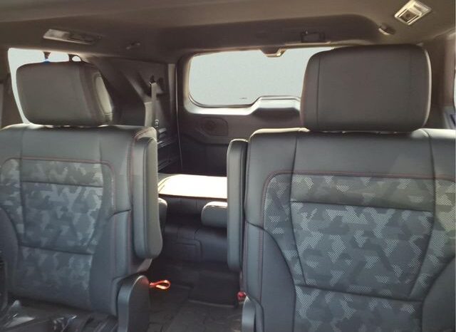 
 Toyota Sequoia full									
