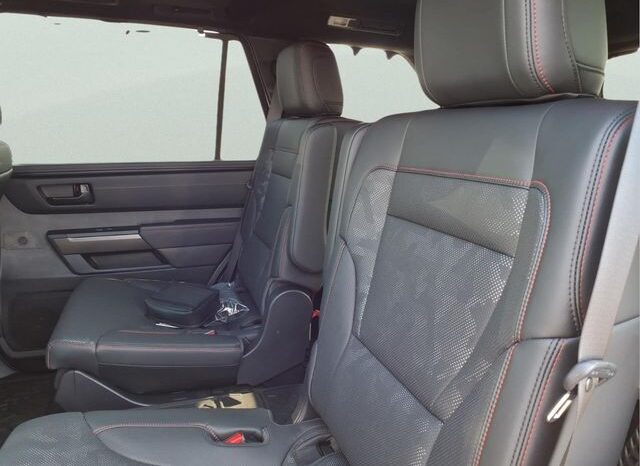 
 Toyota Sequoia full									