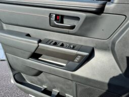 Toyota Sequoia full
