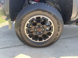 Toyota Tacoma Hybrid full