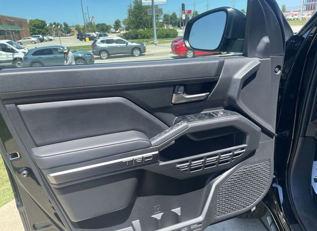 
 Toyota Tacoma Hybrid full									