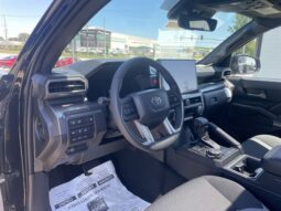 Toyota Tacoma Hybrid full