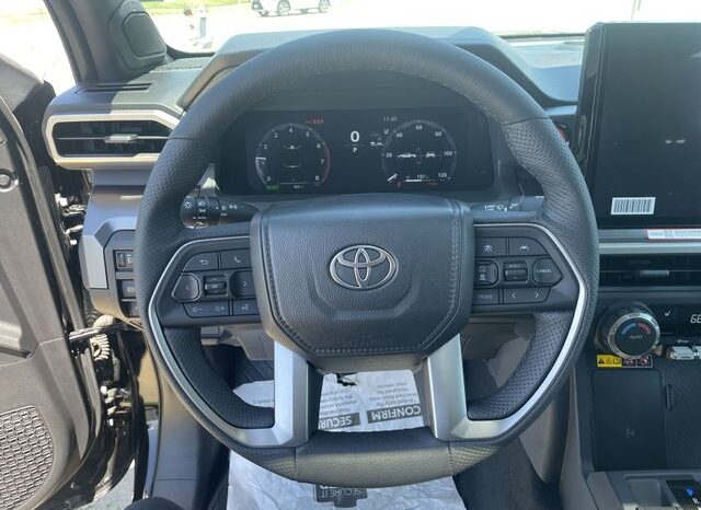 
 Toyota Tacoma Hybrid full									