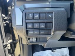 Toyota Tacoma Hybrid full