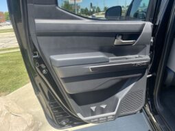 Toyota Tacoma Hybrid full