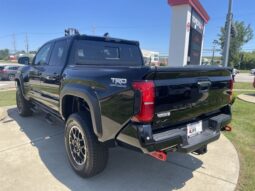 Toyota Tacoma Hybrid full