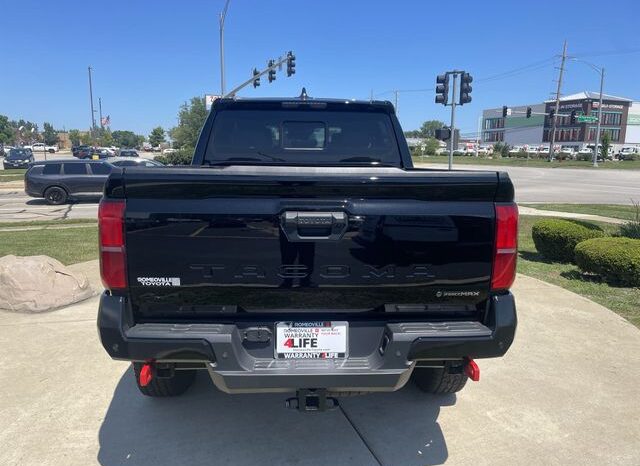 
 Toyota Tacoma Hybrid full									
